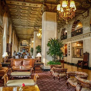 5* Otel The Brown